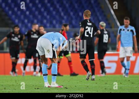 Joaquin Correa del Lazio reagisce dopo che ante Rebic ha ottenuto 0-3 gol durante il campionato italiano Serie A una partita di calcio tra SS Lazio e AC Milano il 4 luglio 2020 allo Stadio Olimpico di Roma - Foto Federico Proietti/DPPI Foto Stock