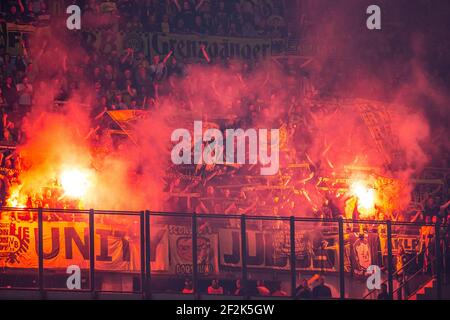 Borussia Dortmund tifosi durante la UEFA Champions League, partita di calcio del Gruppo F tra FC Internazionale e Borussia Dortmund il 23 ottobre 2019 allo Stadio Giuseppe Meazza di Milano - Foto Morgese - Rossini / DPPI Foto Stock