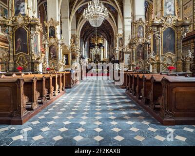 Sandomierz, Polonia - 17 febbraio 2020: Basilica Cattedrale della Natività della Beata Vergine Maria. E' una chiesa gotica costruita nel XIV secolo. Foto Stock