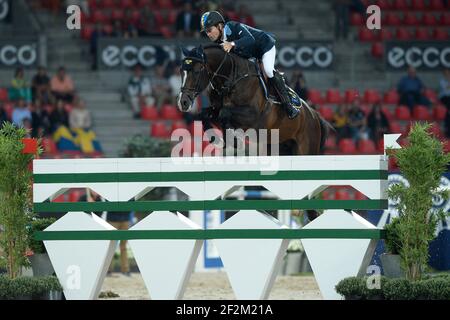 Rolf Goran BENGTSSON dalla Svezia su Casall Chiedi durante il concorso di squadra dei Campionati europei di dressage e jumping che si tengono a Henning (Danimarca) dal 20 al 25 agosto 2013 - 22/08/2013 - Foto : Christophe Bricot / DPPI Foto Stock