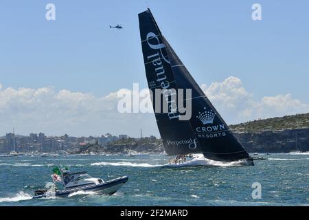 Perpetual Loyal (Anthony Bell NSW) all'inizio della famosa regata velica Sydney (AUS) a Hobart (TAS), a Sydney, Australia, il 26 dicembre 2016 - Foto Christophe Favreau / DPPI Foto Stock