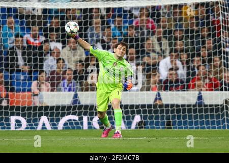 Iker Casillas del Real Madrid durante il round della UEFA Champions League del 16, seconda tappa, partita di calcio tra Real Madrid e Schalke 04 il 10 marzo 2015 allo stadio Santiago Bernabeu di Madrid, Spagna. Photo Manuel Blondau / AOP Press / DPPI Foto Stock