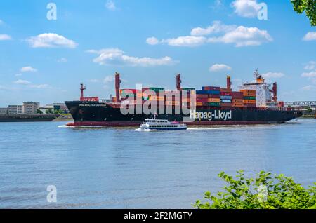 Germania, Amburgo, nave container, Philadelphia Express, Hapag-Lloyd, Di fronte la nave passeggeri Kleine Freiheit Foto Stock