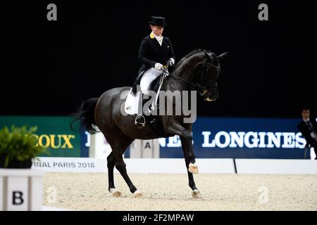 Isabell WERTH (GER) cavalcando WEIHEGOLD DURANTE le finali della Coppa del mondo FEI all'Accor Hotel Arena - Avril 11-15, il 13 aprile 2018, a Parigi, Francia - Foto Christophe Bricot / DPPI Foto Stock