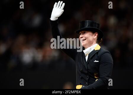 Isabell WERTH (GER) a cavallo di WEIHEGOLD DURANTE le finali della Coppa del mondo FEI presso l'Accor Hotel Arena - Avril 11-15, il 14 aprile 2018, a Parigi, Francia - Foto Christophe Bricot / DPPI Foto Stock
