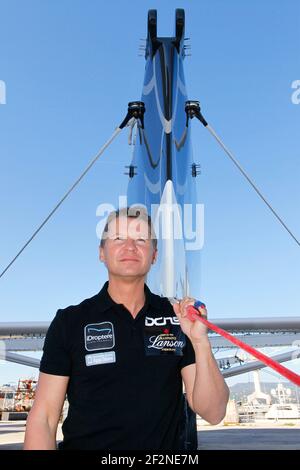 VELA - Alain THEBAULT presenta il nuovo look Hydroptere DCNS - la Ciotat / Francia - 08/04/2012 - FOTO CHRISTOPHE LAUNAY / DPPI Foto Stock