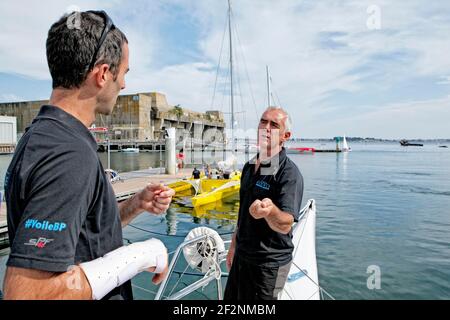 Loick Peyron, skipper sostitutivo di Armel le Cléac'h (deve stare in piedi dalla Route du Rhum a seguito di un infortunio alla sua mano destra) per "la Route du Rhum" sul Maxi Trimaran solo Banque Populaire VII il 4 settembre 2014 a Lorient, Francia - Foto Christophe Launay / DPPI Foto Stock