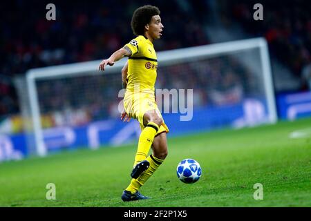 Axel Witsel, centrocampista belga di Borussia Dortmund, controlla la palla durante la UEFA Champions League, Gruppo A partita di calcio tra Atletico de Madrid e Borussia Dortmund il 6 novembre 2018 allo stadio Metropolitano di Madrid, Spagna - Foto Benjamin Cremel / DPPI Foto Stock