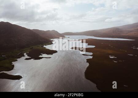 Camminando nel Parco Nazionale di Ballycroy, Irlanda Foto Stock