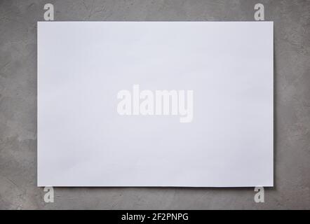 carta su uno sfondo concreto, modello di mockup di branding cancelleria per posizionare il vostro disegno Foto Stock