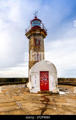 Faro di Felgueiras vicino a Porto in Portogallo Foto Stock