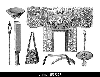 Incisione del XIX secolo di manufatti polinesiani. Illustrazione pubblicata in Systematischer Bilder-Atlas zum Conversations-Lexikon, Ikonographische Encyk Foto Stock