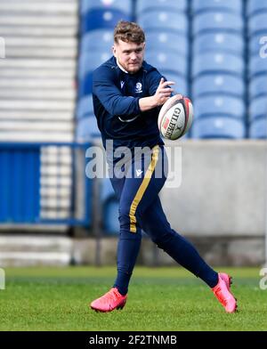 Guinness Six Nations Rugby: ScotlandÕs Darcy Graham durante il, Regno Unito. 13 marzo 2021. Team run al BT Murrayfield Stadium, Edimburgo, Scozia, Regno Unito. Credit: Ian Rutherford/Alamy Live News Foto Stock