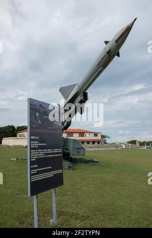 S-75 è un sistema di difesa aerea ad alta quota, progettato dall'Unione Sovietica, costruito intorno a un missile superficie-aria con guida di comando. Museo di Storia militare e. Foto Stock