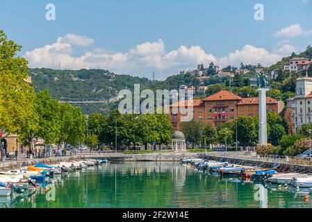 Barche ormeggiate a Mrtvi kanal a Rijeka, Croazia Foto Stock