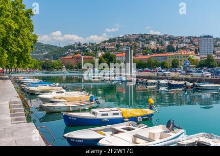 Barche ormeggiate a Mrtvi kanal a Rijeka, Croazia Foto Stock