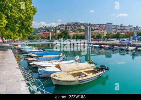 Barche ormeggiate a Mrtvi kanal a Rijeka, Croazia Foto Stock