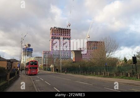 Alto sviluppo in costruzione Ferry Lane, Tottenham, Londra, Regno Unito Foto Stock