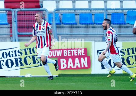 TILBURG, PAESI BASSI - MARZO 13: Sebastian Holmen di Willem II festeggia dopo aver segnato il suo primo gol ai lati durante la partita Eredivisie tra Wille Foto Stock