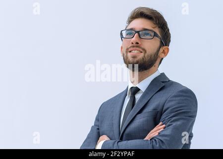 La cova bello ragazzo alzato la sua testa in alto Foto Stock