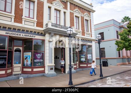 Il municipio di Mudgee e la biblioteca di Mudgee in un edificio in Market Street, Mudgee centro città, NSW, Australia Foto Stock