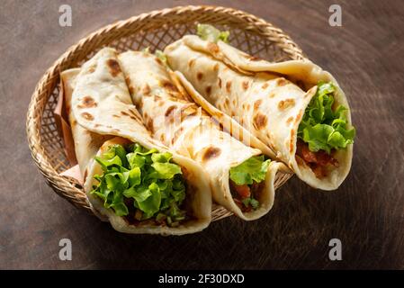 Henan snack, torte ripieni d'uovo Foto Stock