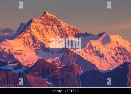 Geografia / viaggio, Svizzera, Eiger, 3970 m, monaco, 4107 m, vergine, 4158 m, Oberland Bernese, diritti aggiuntivi-di-liquidazione-Info-non-disponibile Foto Stock