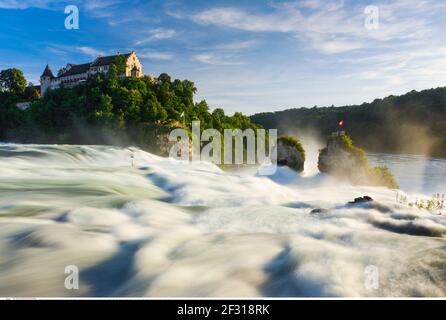 Geografia / viaggio, Svizzera, Cascate del Reno con il castello Laufen, diritti-aggiuntivi-clearance-Info-non-disponibile Foto Stock