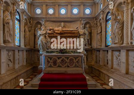 Trogir, Croazia, 23 luglio 2020: Interno della cattedrale di San Lorenzo a Trogir, Croazia Foto Stock