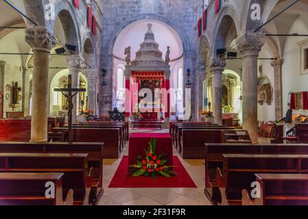 Korcula, Croazia, 28 luglio 2020: Interno della cattedrale di San Marco a Korcula, Croazia Foto Stock