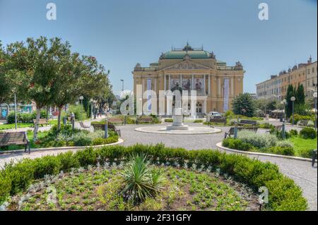 Rijeka, Croazia, 30 luglio 2020: Teatro nazionale croato Ivan Zajc a Rijeka, Croazia Foto Stock