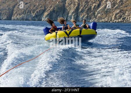 Geografia / viaggio, Grecia, barca gonfiabile, spiaggia super paradiso, Mykonos, CICLADI, Additional-Rights-Clearance-Info-non-disponibile Foto Stock