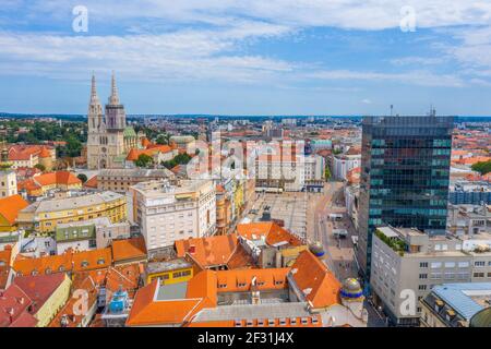 Zagabria, Croazia, 2 agosto 2020: Panorama del centro di Zagabria in Croazia Foto Stock