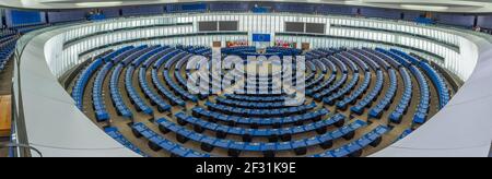 Strasburgo, Francia, 22 settembre 2020: Sala assembleata dell'Emiciclo dell'edificio del parlamento europeo a Strasburgo, Francia Foto Stock