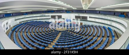 Strasburgo, Francia, 22 settembre 2020: Sala assembleata dell'Emiciclo dell'edificio del parlamento europeo a Strasburgo, Francia Foto Stock