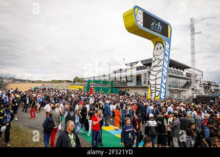 Tifosi sostenitori spettatori pubblici durante la gara 24 le Mans 2019 ore, dal 15 al 16 giugno sul circuito di le Mans, Francia - Foto Francois Flamand / DPPI Foto Stock