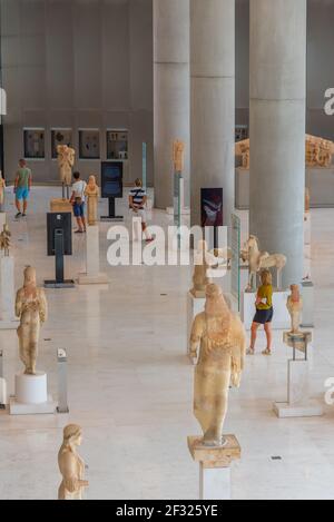 Atene, Grecia, 28 settembre 2020: Collezione di manufatti antichi al museo dell'Acropoli di Atene, Grecia Foto Stock