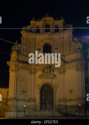 Chiesa Parrocchiale della Madonna del Carmine scatto notturno, noto Foto Stock