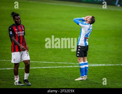 Milano, Italia. 14 Marzo 2021. Piotr Zielinski del SSC Napoli gesti durante AC Milano vs SSC Napoli, Serie calcistica Italiana A Milano, Italia, Marzo 14 2021 Credit: Agenzia fotografica indipendente/Alamy Live News Foto Stock