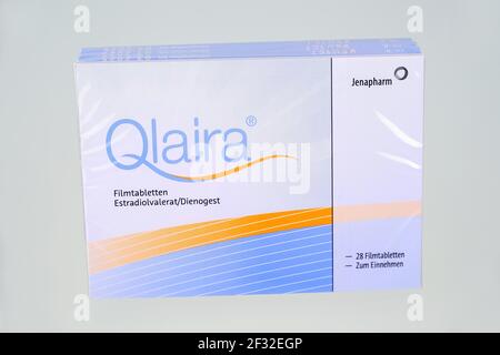 Pillola anticoncezionale Qlaira di Jenapharm, farmaci per la contraccezione, confezioni di compresse in confezione originale in confezione da 3 Foto Stock