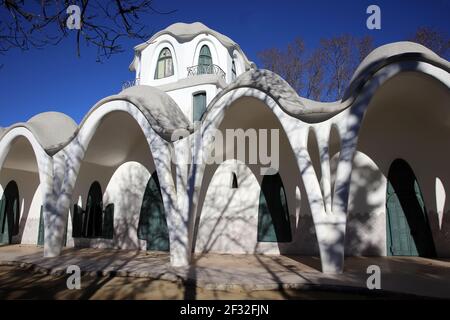Masia Freixa ( 1907 ). Edificio modernista ispirato a Gaudí. Lluis Moncunill architetto. Parc de Sant Jordi, Terrassa, Catalogna. Spagna. Foto Stock