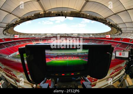 Stadio rotondo nel monitor di una telecamera, Mercedes-Benz Arena, Stoccarda, Baden-Wuerttemberg, Germania Foto Stock