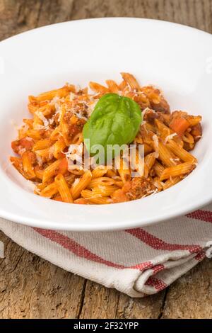 Pasta di rigatoni Foto Stock