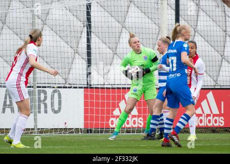AMSTERDAM, PAESI BASSI - MARZO 14: Durante la partita di Eredivisie Vrouwen tra AFC Ajax e sc Heerenveen allo Sportcomplex De Toekomst il 14 marzo 20 Foto Stock