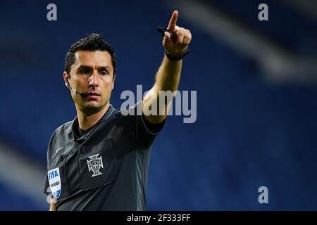 14 marzo 2021; Stadio Dragao, Porto, Portogallo; Campionato Portoghese 2020/2021, FC Porto contro Pacos de Ferreira; Referee Tiago Martins Foto Stock