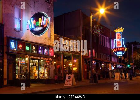 Geografia / viaggio, USA, Tennesse, Memphis, pub di musica in Beale Street, Memphis, Additional-Rights-Clearance-Info-Not-Available Foto Stock