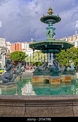 Rossio Place a Lisbona Foto Stock