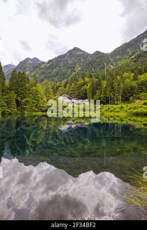 Geografia / viaggio, Germania, Baviera, Christlessee (Lago di Christles), un tarn nella Valle di Trettach, a Oberstdorf, Alto Allgaeu, Freedom-of-Panorama Foto Stock