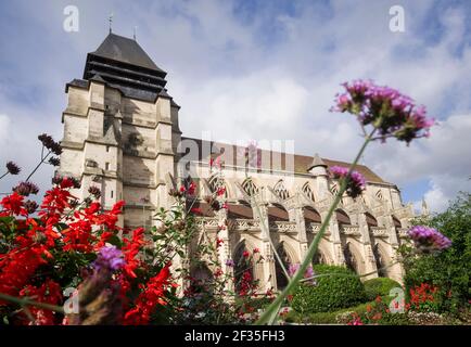 Pont-l'Eveque (Normandia, Francia nord-occidentale): Chiesa di San Michele ("eglise Saint-Michel"), edificio registrato come monumento storico nazionale (Fre Foto Stock