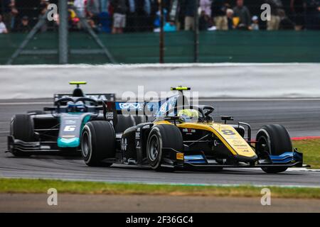 08 GHIOTTO Luca, uni Virtuosi Racing, azione e 06 LATIFI Nicholas, dighe durante il campionato FIA Formula 2 2019, Inghilterra dal 11 al 14 luglio, a Silverstone, Gran Bretagna - Foto Diederik van der Laan/DPPI Foto Stock